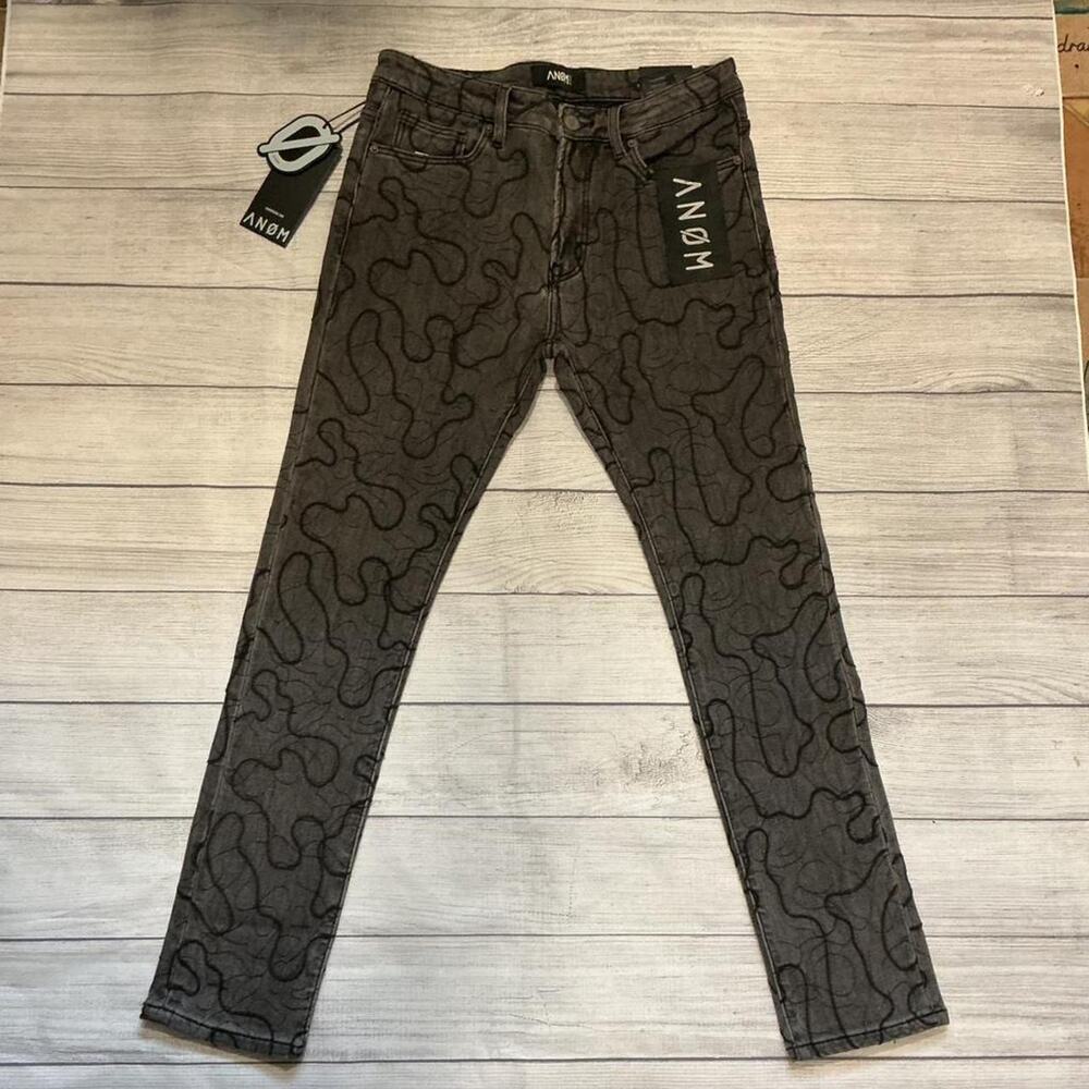 A anom slim fit patterned